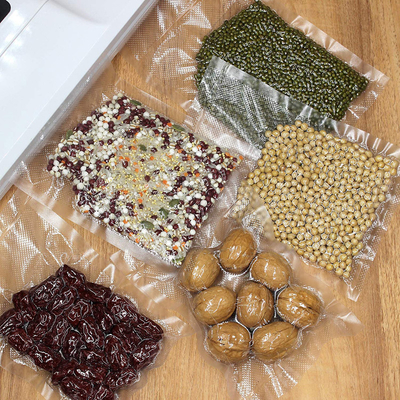 Kundengebundene Größe QS prägte Nahrungsmittelvakuumspeicher-Taschen Vakuumeichmeister Rolls BPA freie
